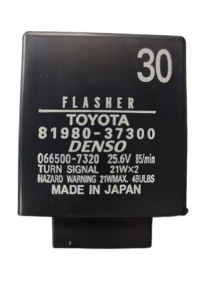 Hino トラックパーツ 81980-37300 90987-04007 81980-37200 066500-7320 フラッシャー;HINO 300 DYNA トラック/TOYOTAのターン信号の使用