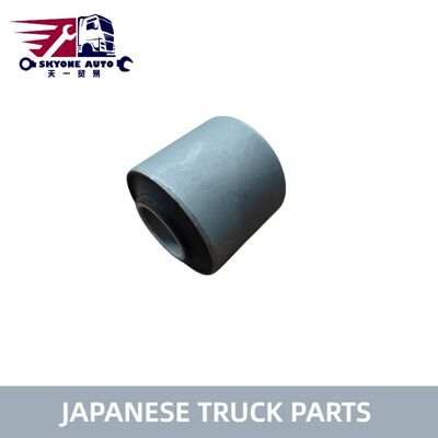 いすゞEXR50トラック用 日本製トラック部品 1517790670 1-51779067-0 スタビライザーブッシュ