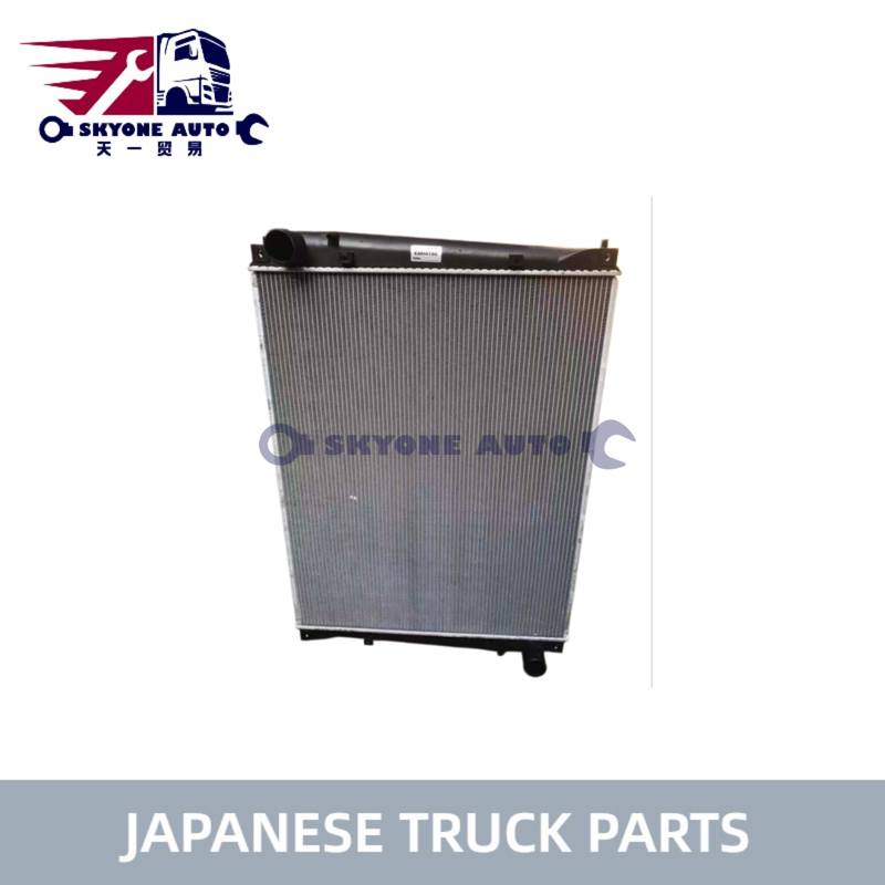 日本のトラック部品 ラジエーター 8982168250 8-98216825-0 いすゞ CYZ52 6WG1 トラックいすゞトラック部品